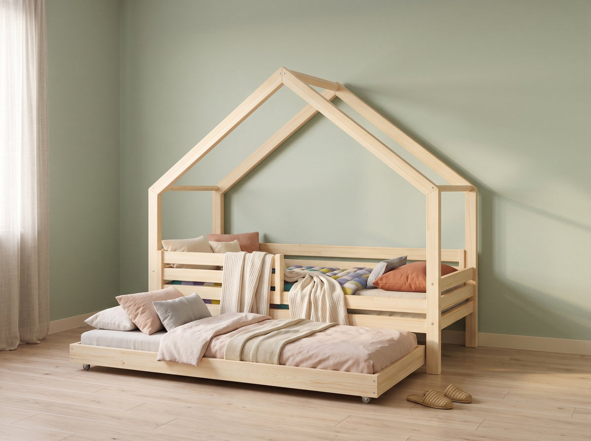 Lit cabane gigogne : accueillir un copain sans encombrer la chambre